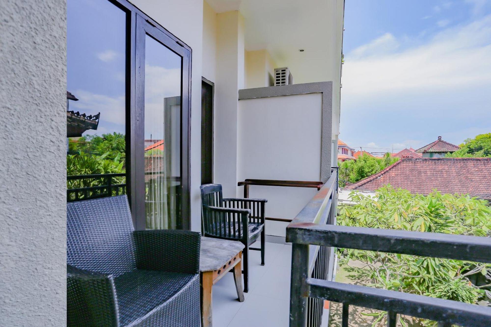 OYO 4012 Ari Beach Inn Kuta Lombok Exterior foto